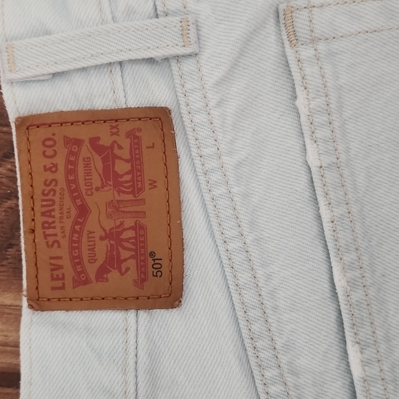 LEVIS 501 Distressed High Waist Denim Shorts Size 26 - Picture 3 of 4